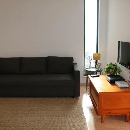 Home4u - Cosy With Fantastic Terrace *