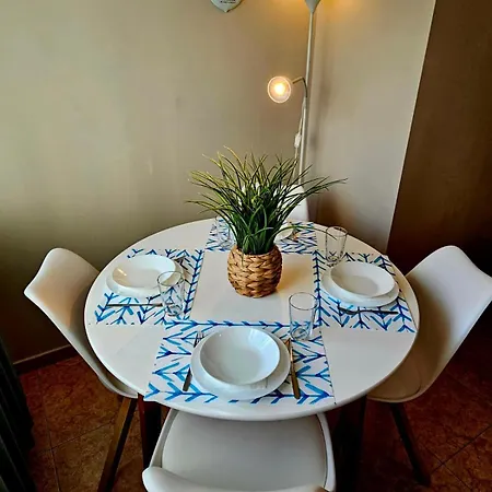 아파트 Home4u - Cosy With Fantastic Terrace